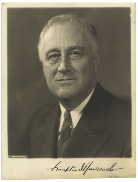 Franklin D. Roosevelt Signed 7'' x 9'' Photo